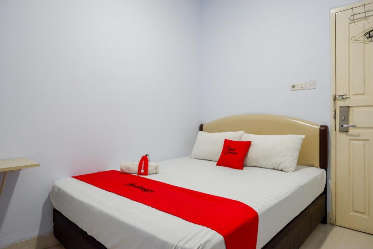 Reddoorz @ Hotel Bravo Pantai Kamali Bau Bau Bau-Bau Exterior foto