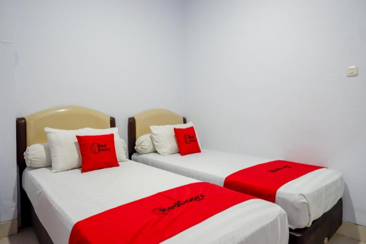 Reddoorz @ Hotel Bravo Pantai Kamali Bau Bau Bau-Bau Exterior foto