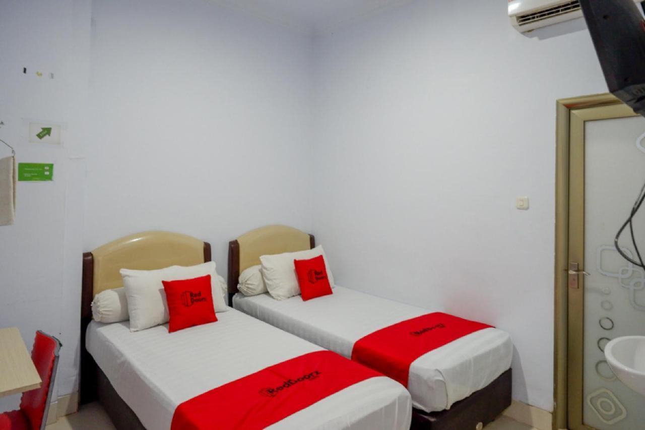 Reddoorz @ Hotel Bravo Pantai Kamali Bau Bau Bau-Bau Exterior foto